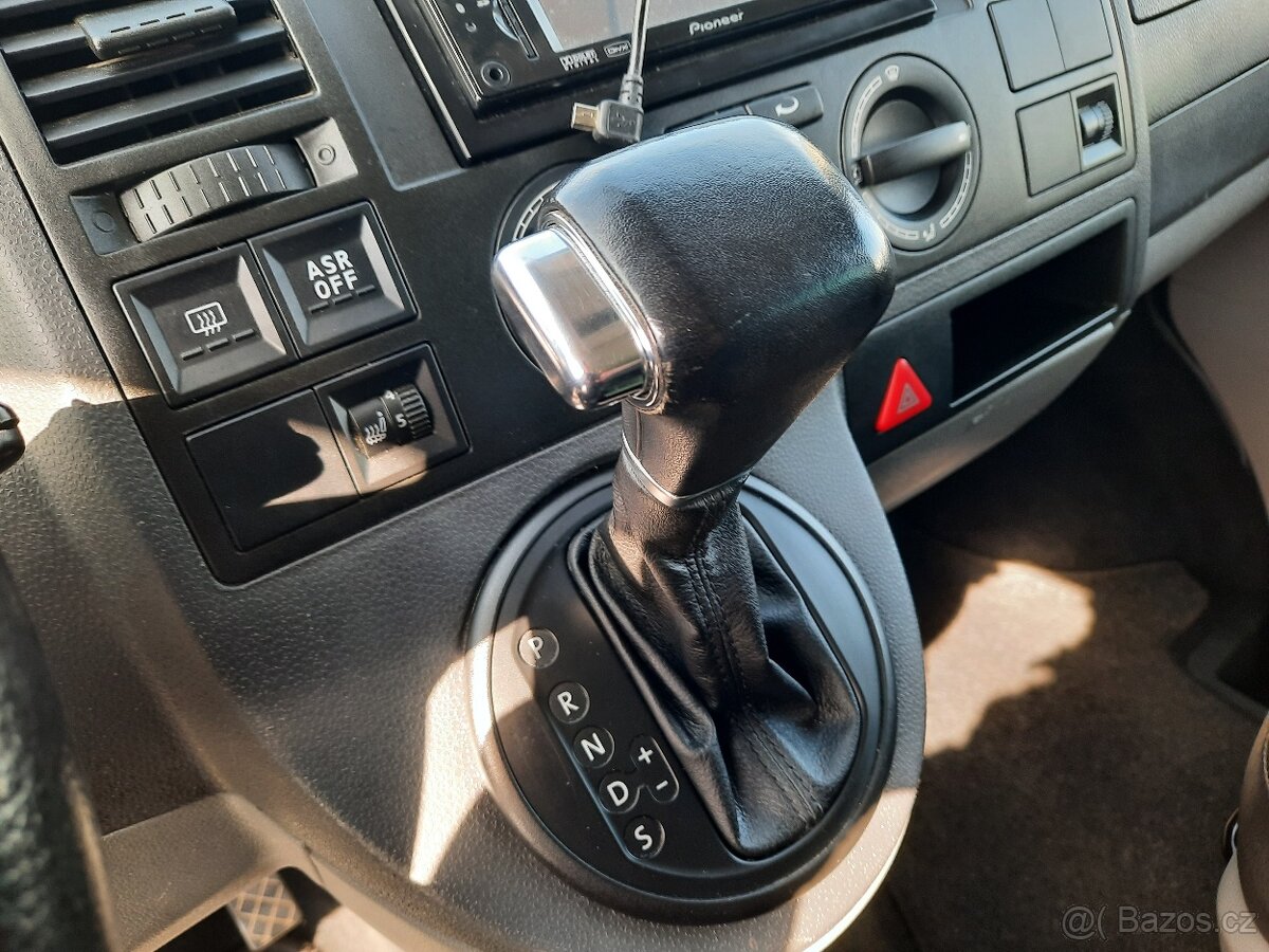 VW Transporter 2,5TDi 96kW DSG LONG - 13