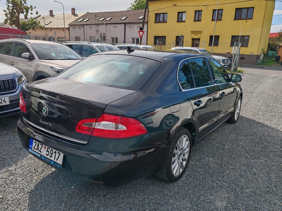 Škoda Superb
2.0 TDI - 13