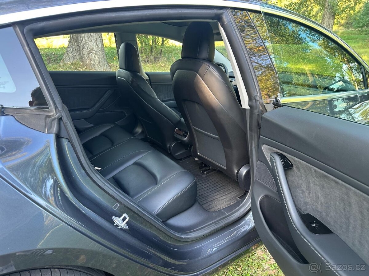 Tesla model 3 Long Range Záruka DPH Kupovaná v CZ r.v.2020 - 13