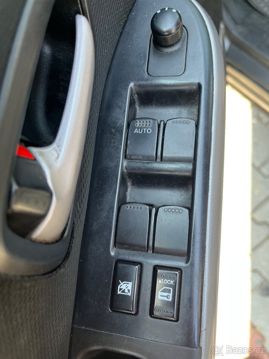 Suzuki Grand Vitara 1.9 DDiS - 13