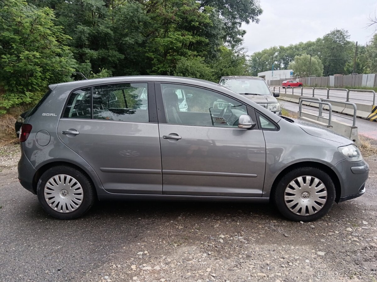 VW Golf Plus - 13