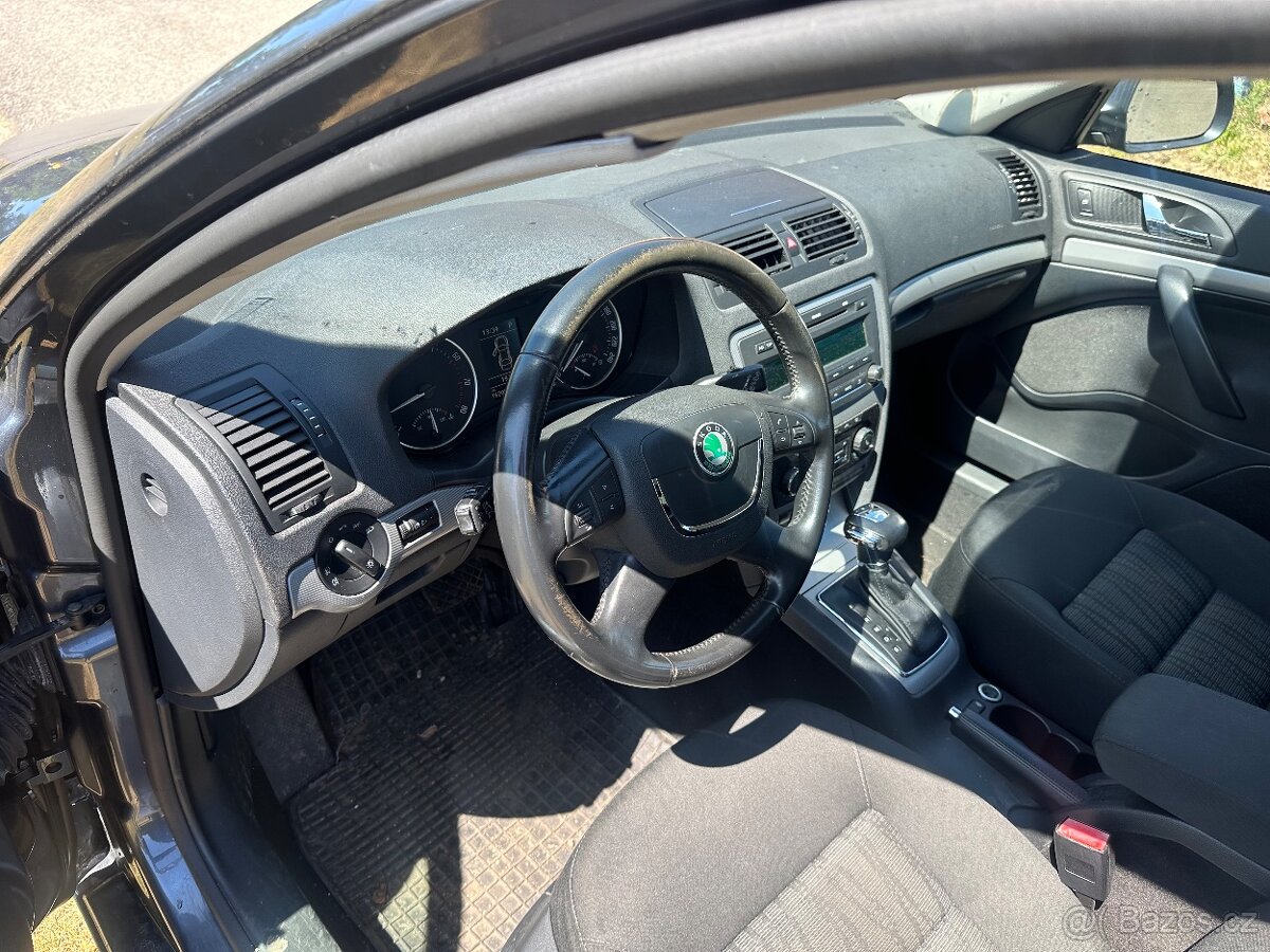 ŠKODA OCTAVIA COMBI 1.4TSI-AUTOMAT-CUKA - 13