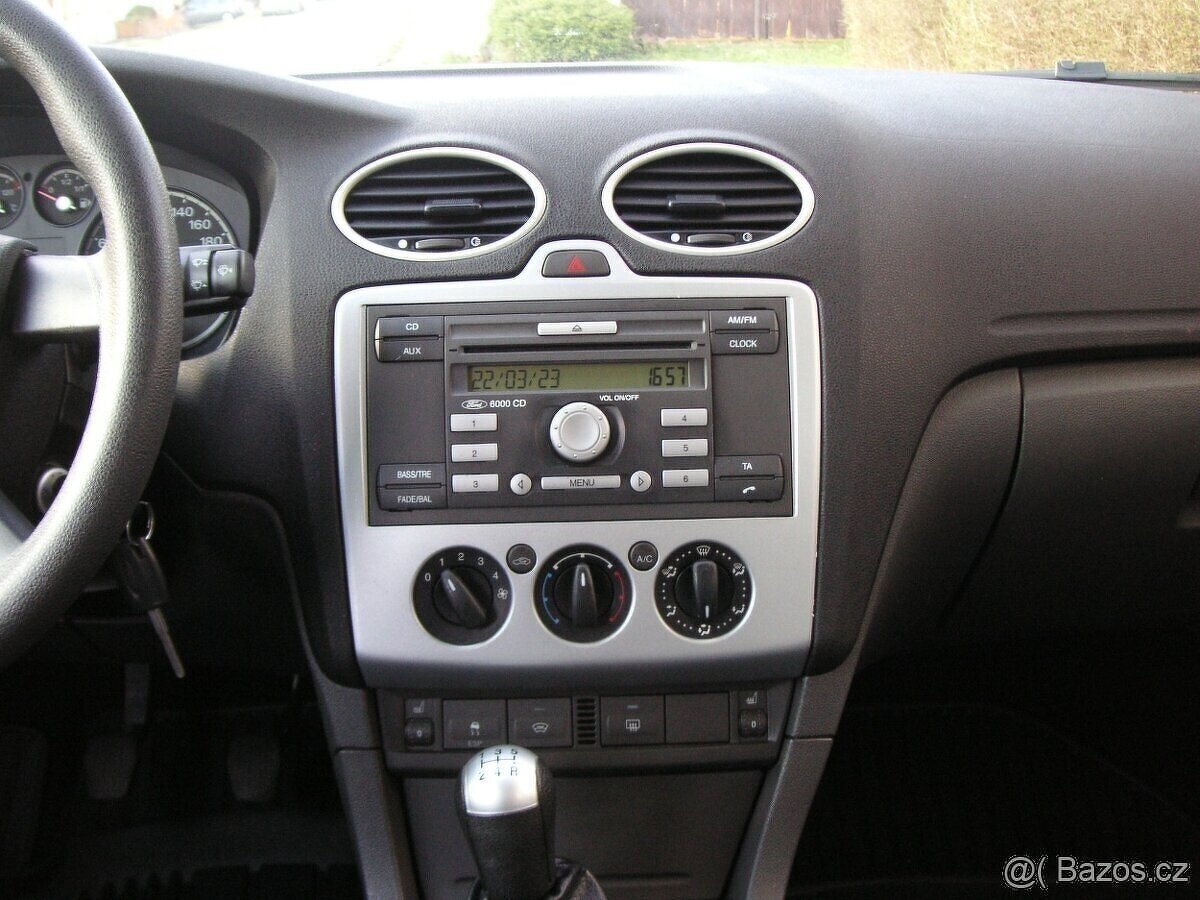 Ford Focus 1.8i - Serviska Combi - 13