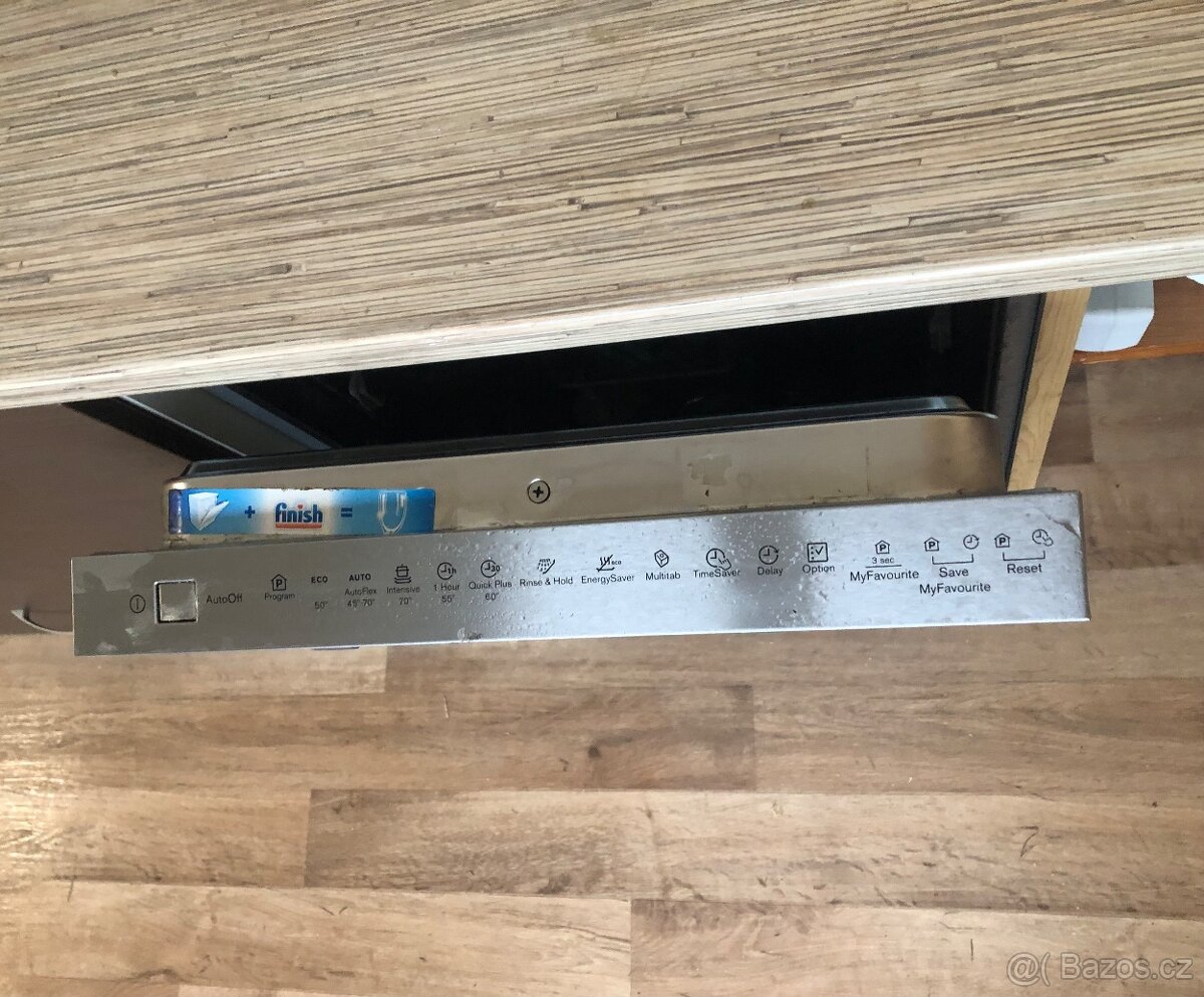 —————-Vstavaná myčka Electrolux, 2900 Kč———— - 13