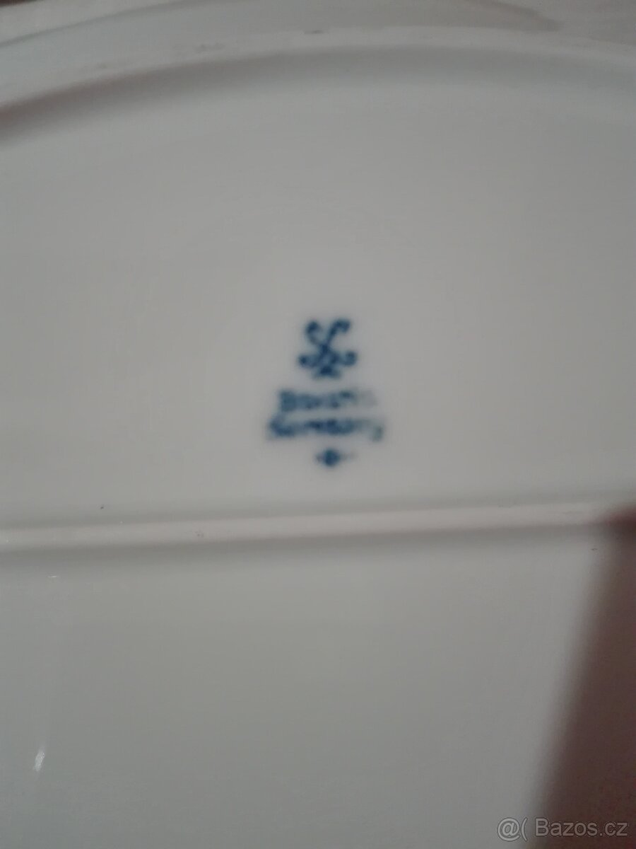 Porcelánové nádobí motiv cibulák zn. foto 12 kusů - 13