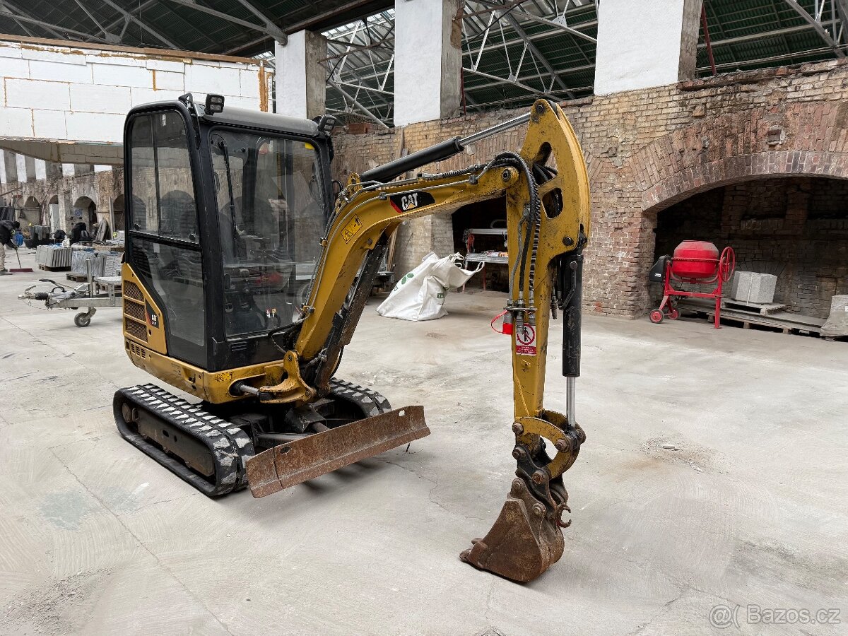 Cat 301.7D 2016 - 13