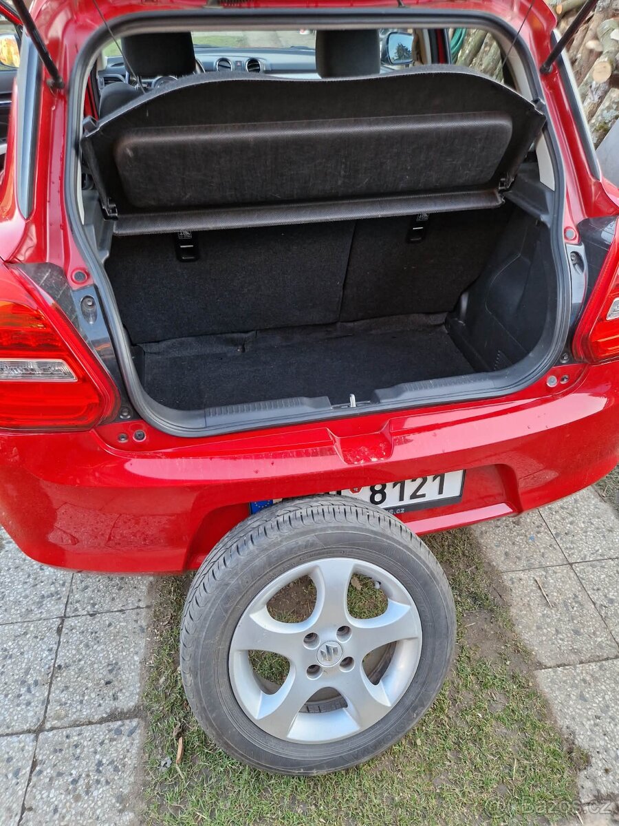 Suzuki SWIFT 1,2 - 48tis.km - 13