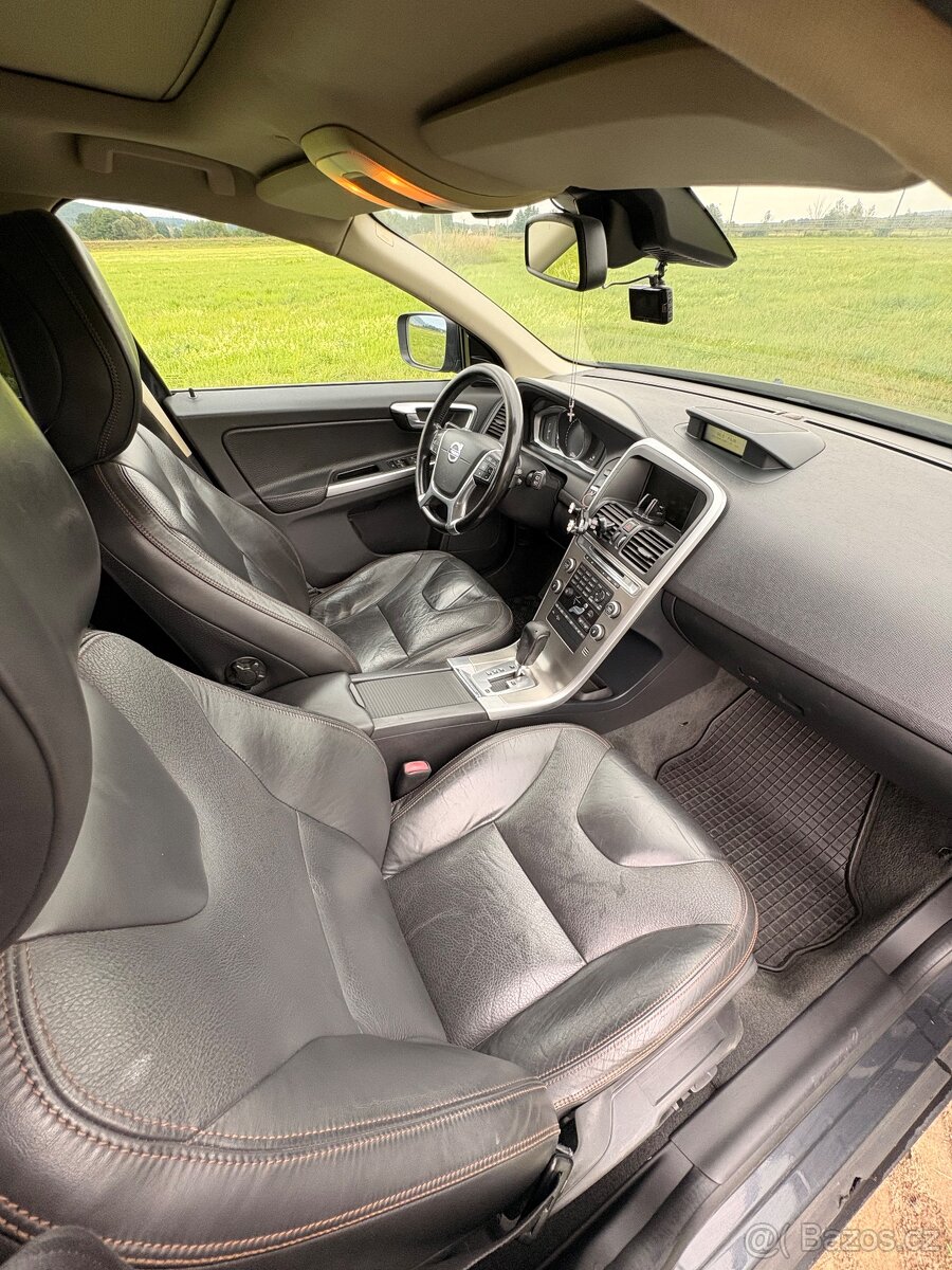 Volvo XC 60 - 13