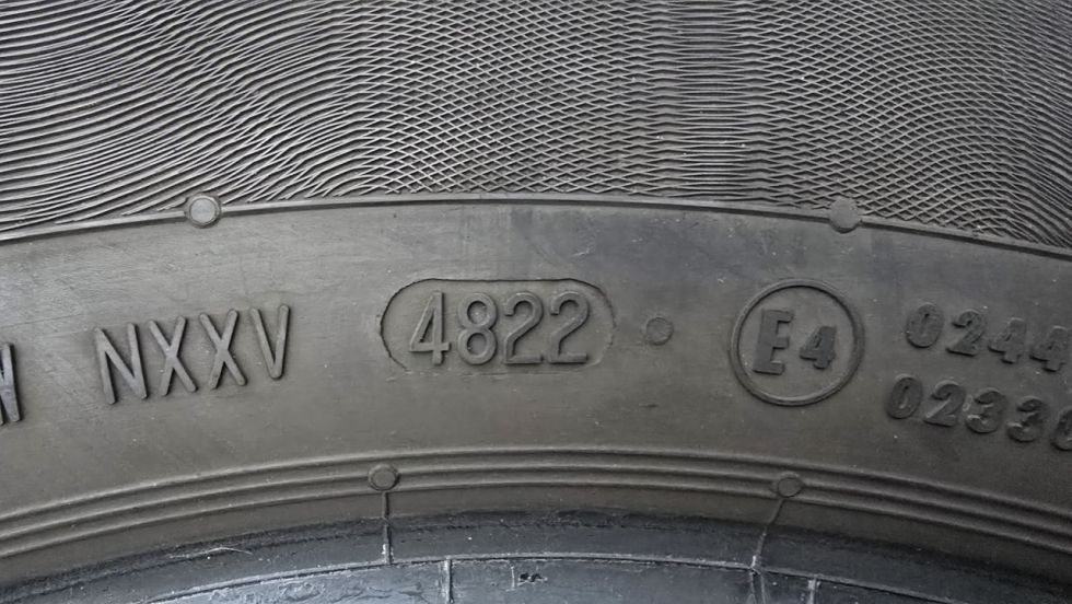 Zimní pneumatiky 205/60/16 Continental - 13