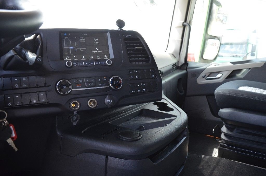 Tahač návěsů FORD F-MAX - 13