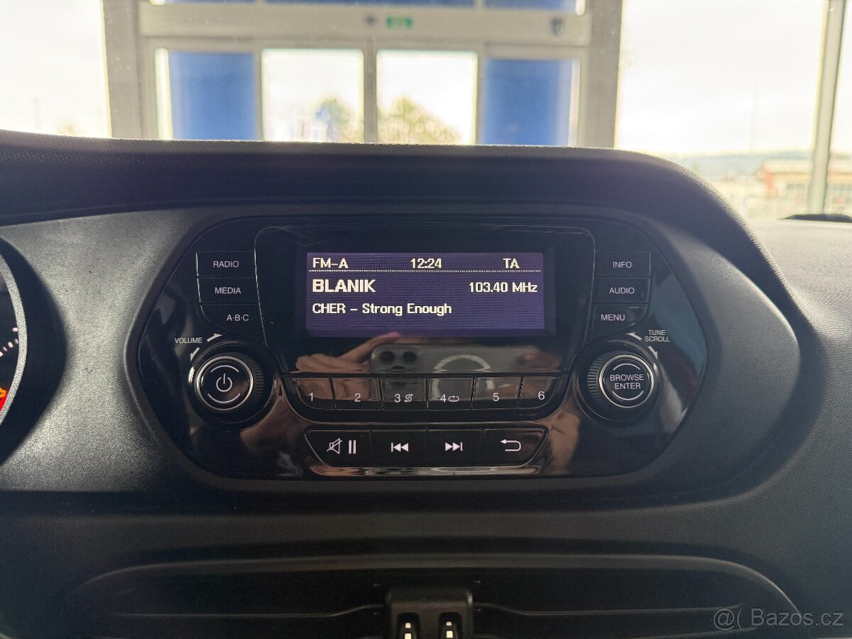 Fiat Tipo 1,4 70kW,SERVISKA,VYHŘEV. SED - 13