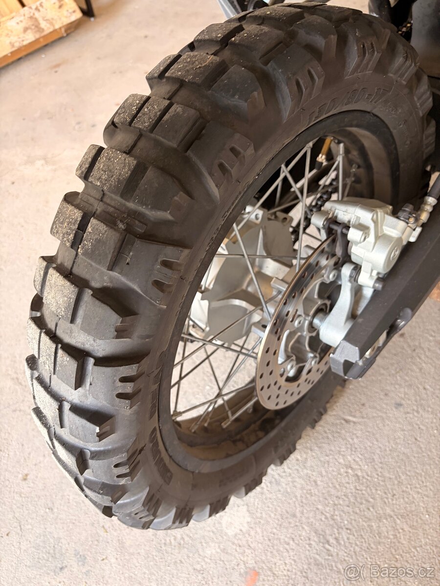 Yamaha XT660Z Tenere - 13