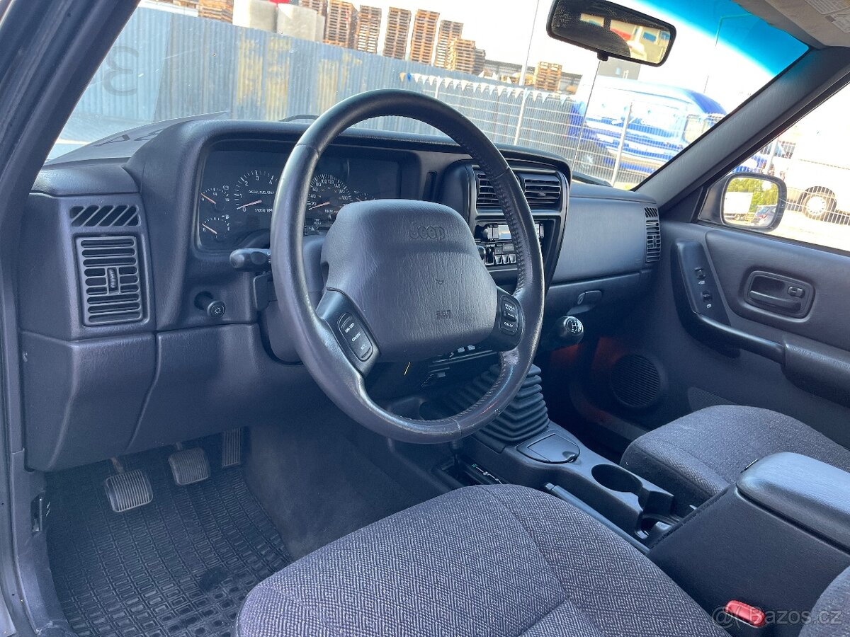 Jeep Cherokee 2.5 TD - 13