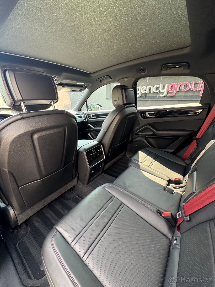 Porsche Cayenne Coupe E-HYBRID TOP DPH - 13