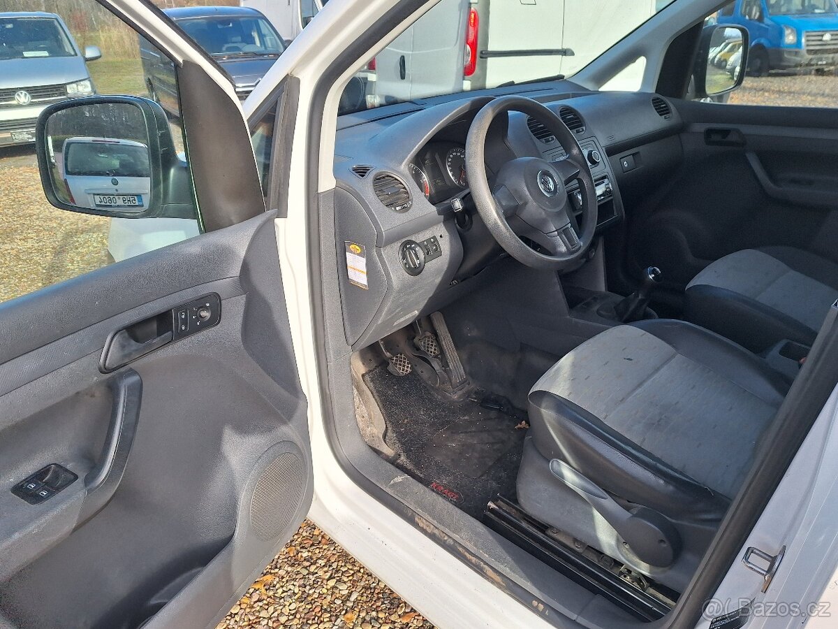 VW Caddy 1.6Tdi rv.2012 zahrádka klima tažné DPH - 13