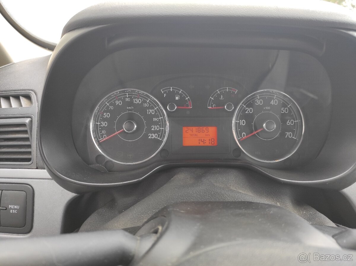 FIAT PUNTO 1.2i po 1. MAJITELI KOUPENO V ČR - 13