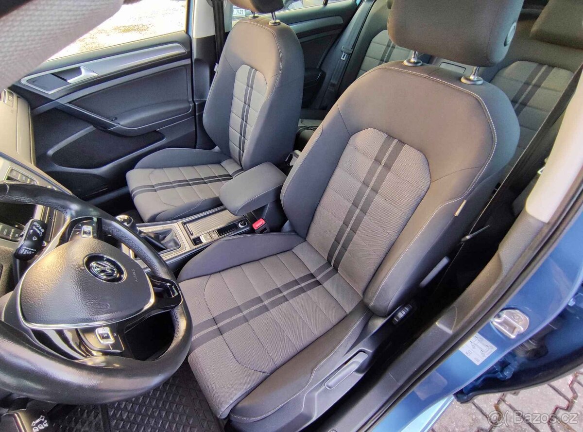 VW GOLF VII, 1.2 TSi 77KW,KOMBI,6-KVALT,PANORAMA,ZÁVĚS,PDC. - 13
