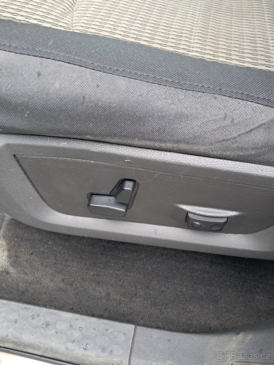 Prodám Dodge RAM 1500 HEMI 5,7 4x4 DPH - 13