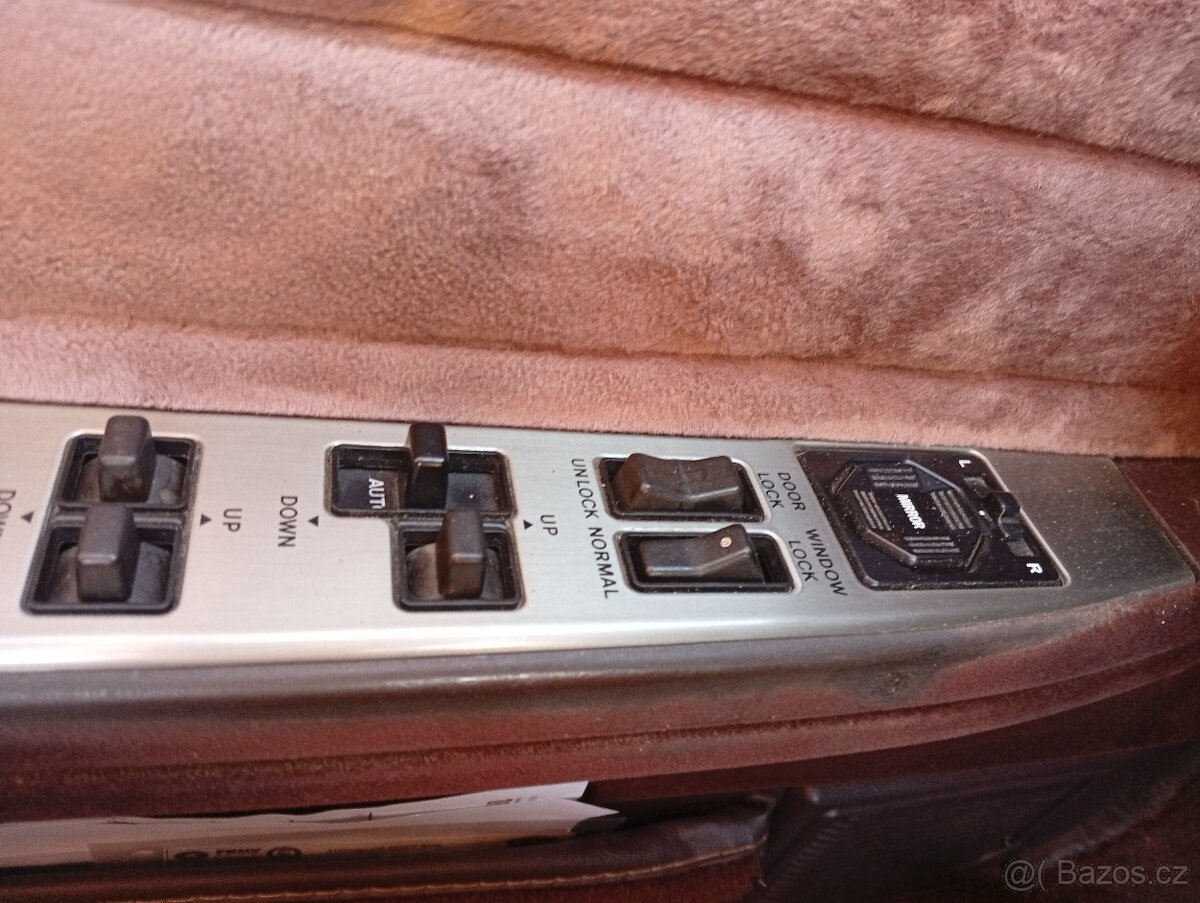 Prodám Toyota Cressida - 13