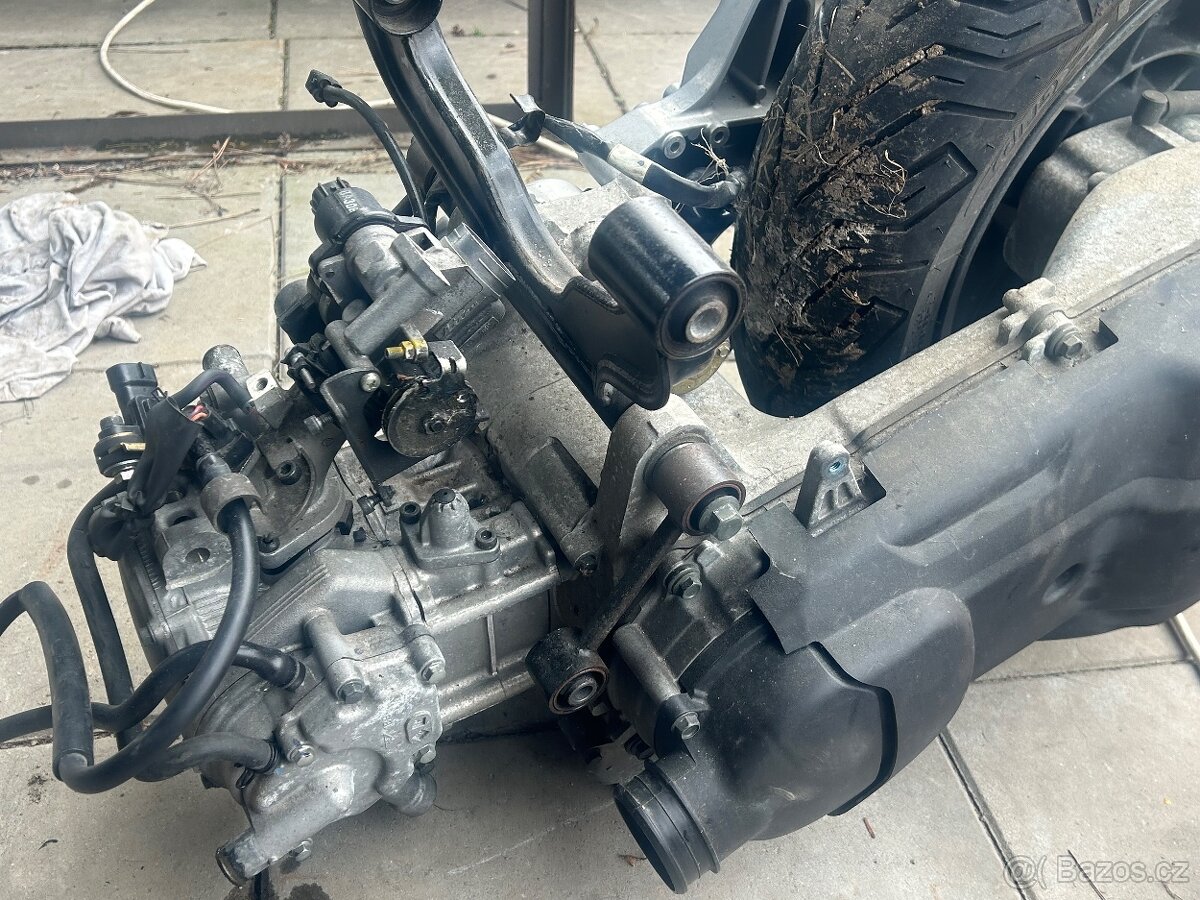 Yamaha X-Max 125 r.v.2007-09 ND - 13