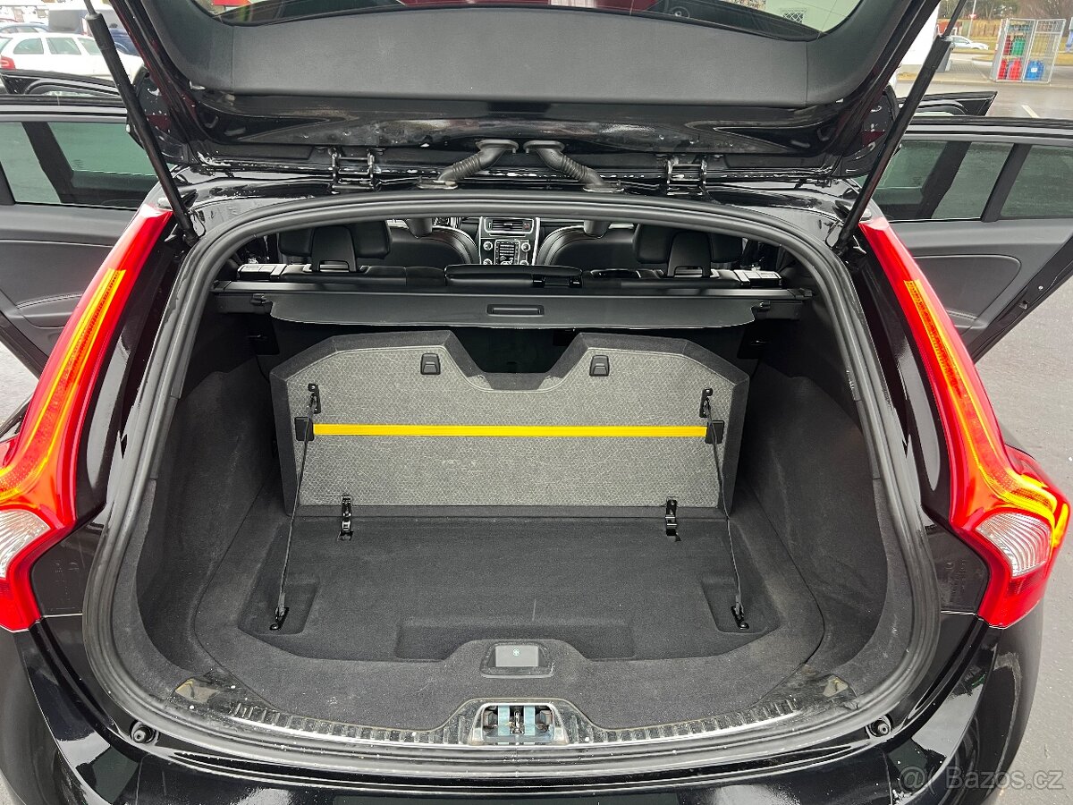 Volvo V60 R-design - 13