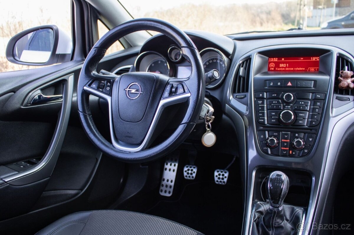 Opel Astra Notchback 1.7 CDTI 130k Cosmo - 13