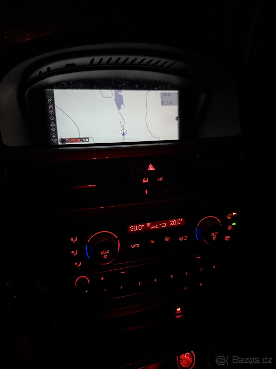 BMW E91 318D 2009 - 13