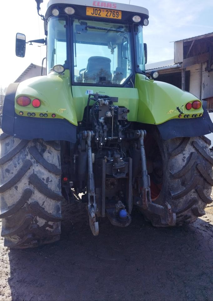 Traktor Claas Axion 820 Cmatic - 13