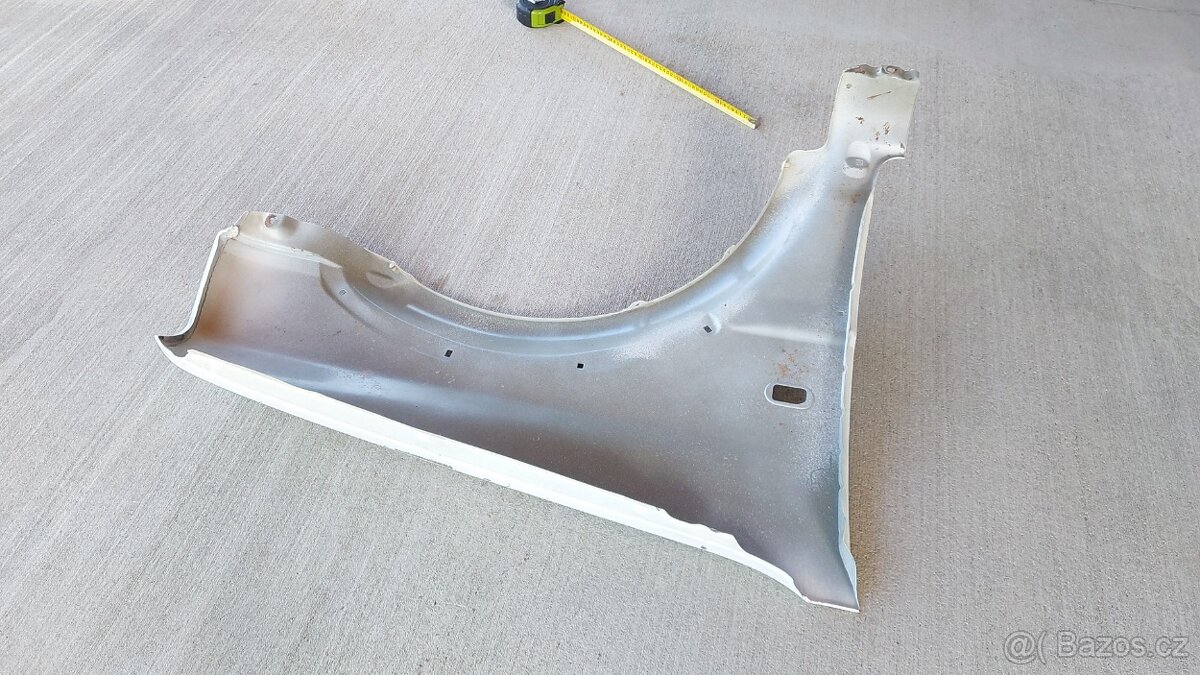 Suzuki Jimny – Blatník LP bilý - 13