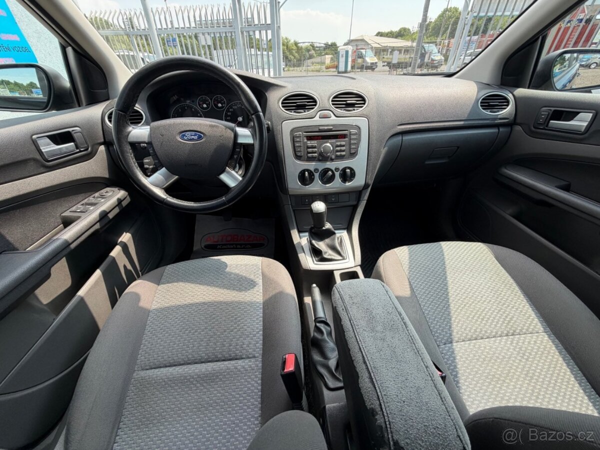 Ford Focus, 1,6 74kW, SERVISKA - 13