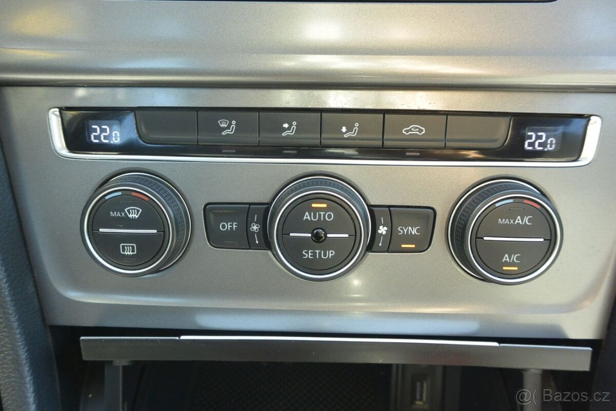 PRODÁM Volkswagen Golf 1.2TSi 77kW - 13