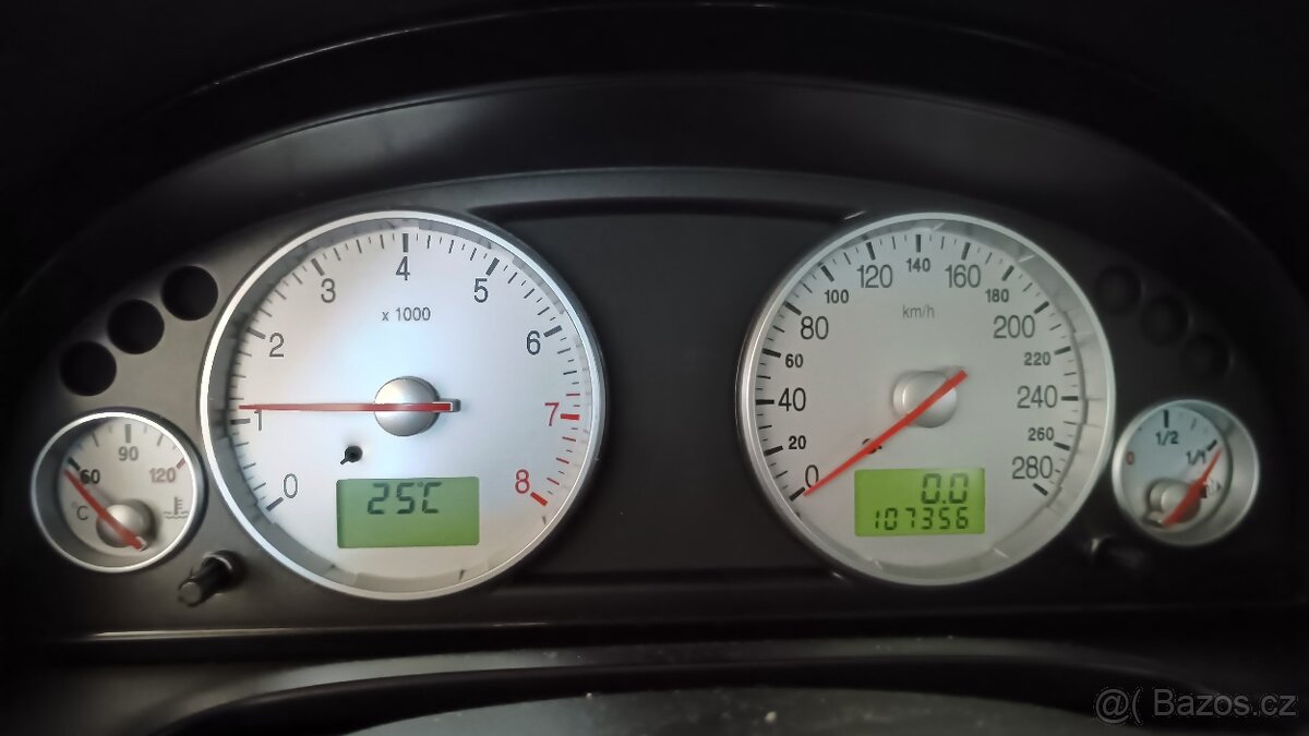 Ford Mondeo ST220 Kombi – TOP stav - 13