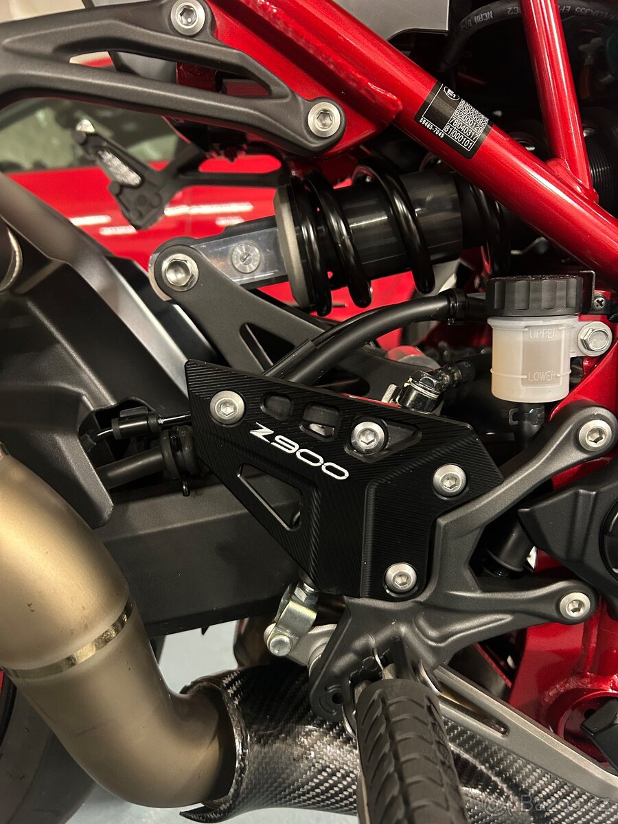 Kawasaki Z900 (2022) - 13