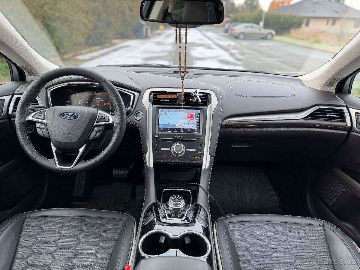 Ford Mondeo MK5 Vignale - 13