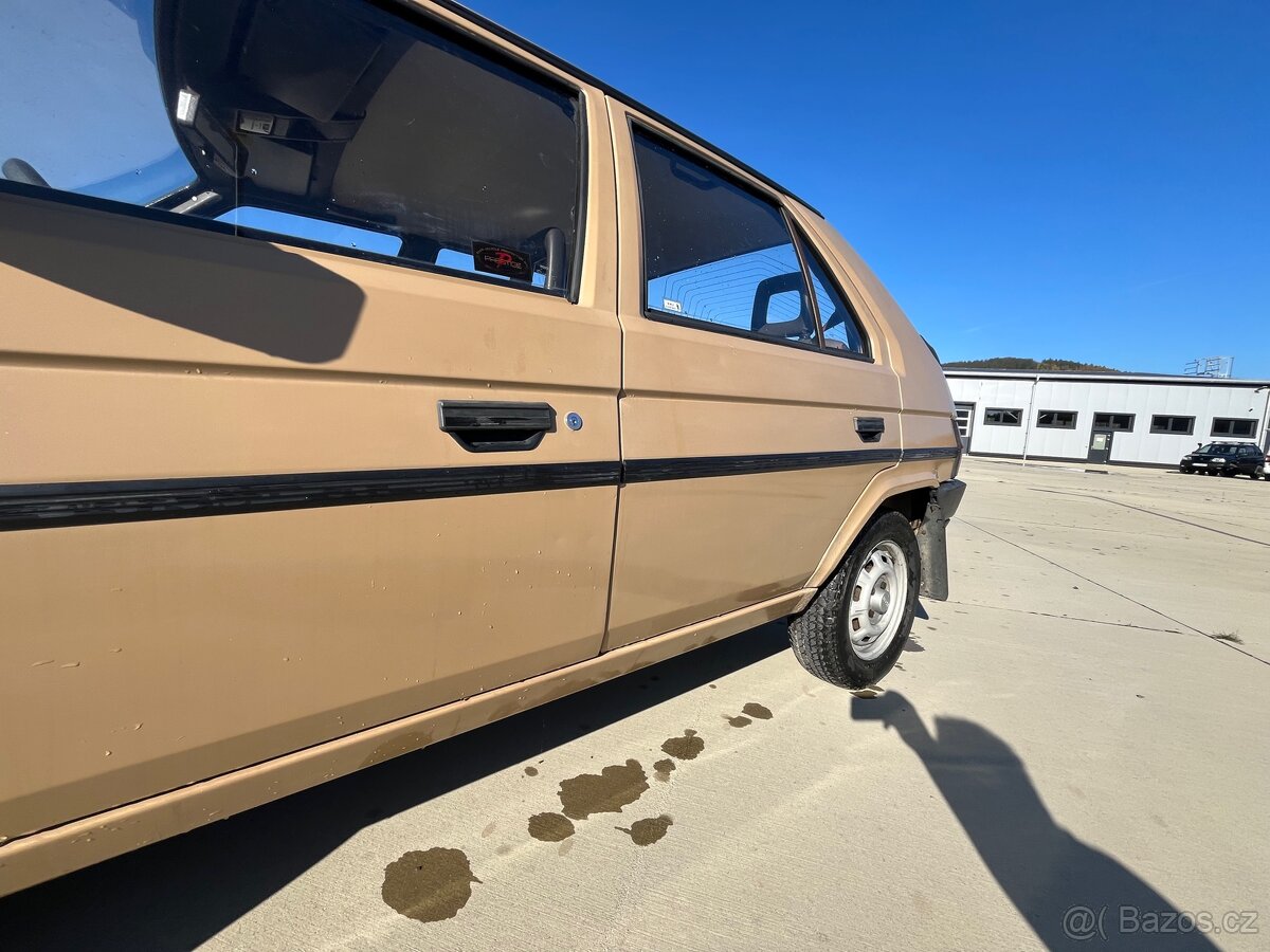 Škoda Favorit 136 L v Top stavu - 13