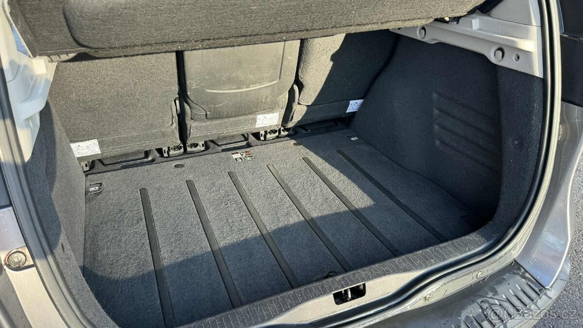 Renault Scenic III 1.9dCi BOSE,ALU,NAVI,TOP stav a výbava - 13