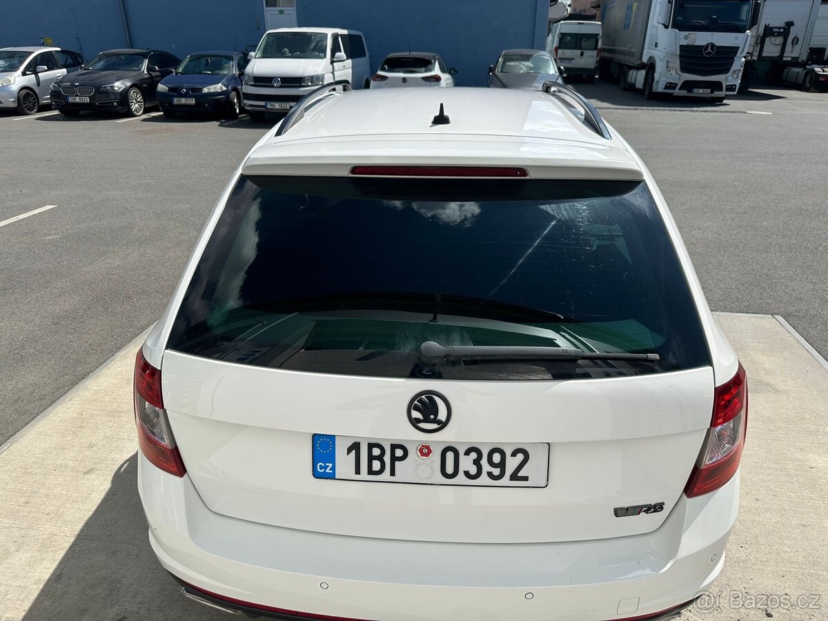 Škoda Octavia RS - 13