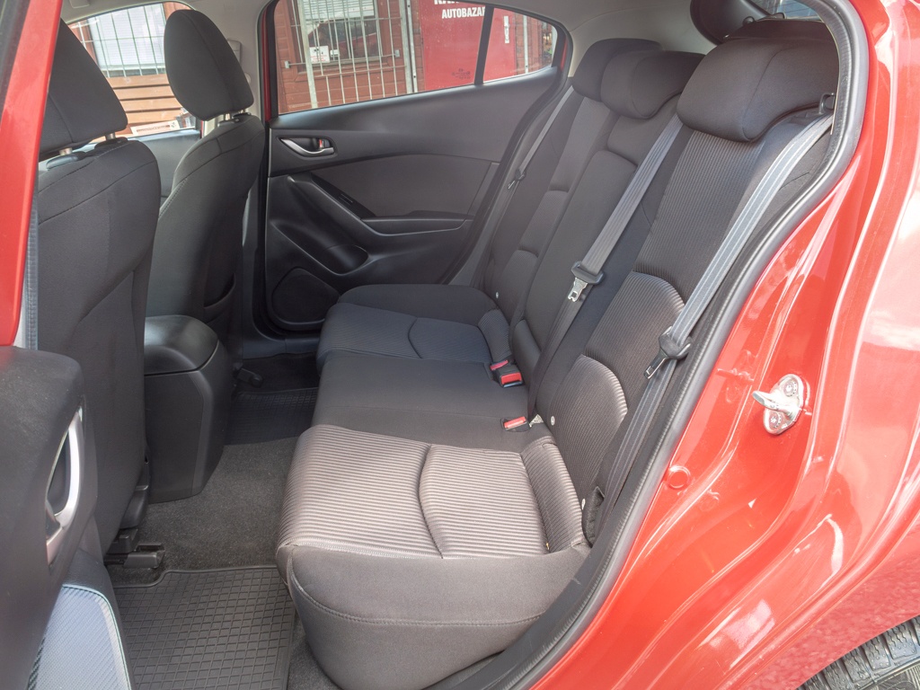 Mazda 3 ČR 2.2D 110KW – PLNÁ SERVISKA - 13