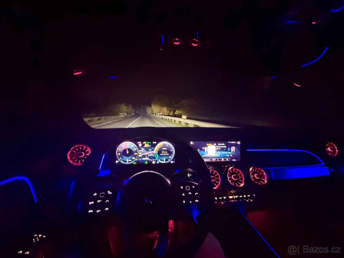 Mercedes Benz Glb 250 - 13