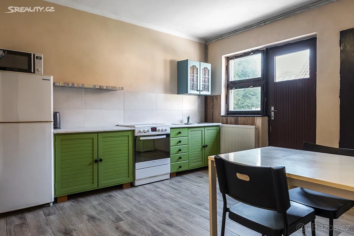 Dům s rodinným kempem - 13