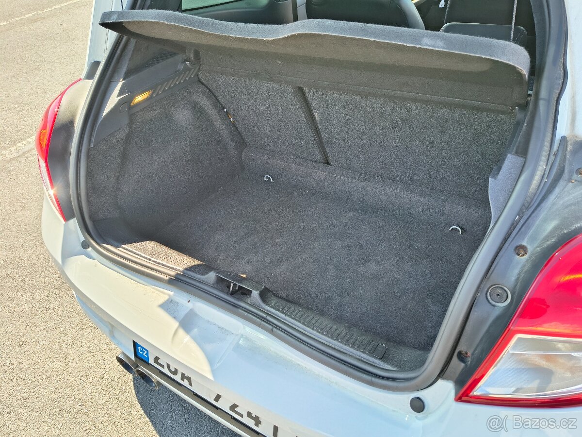Renault Clio III 1.6 16v gt - 13