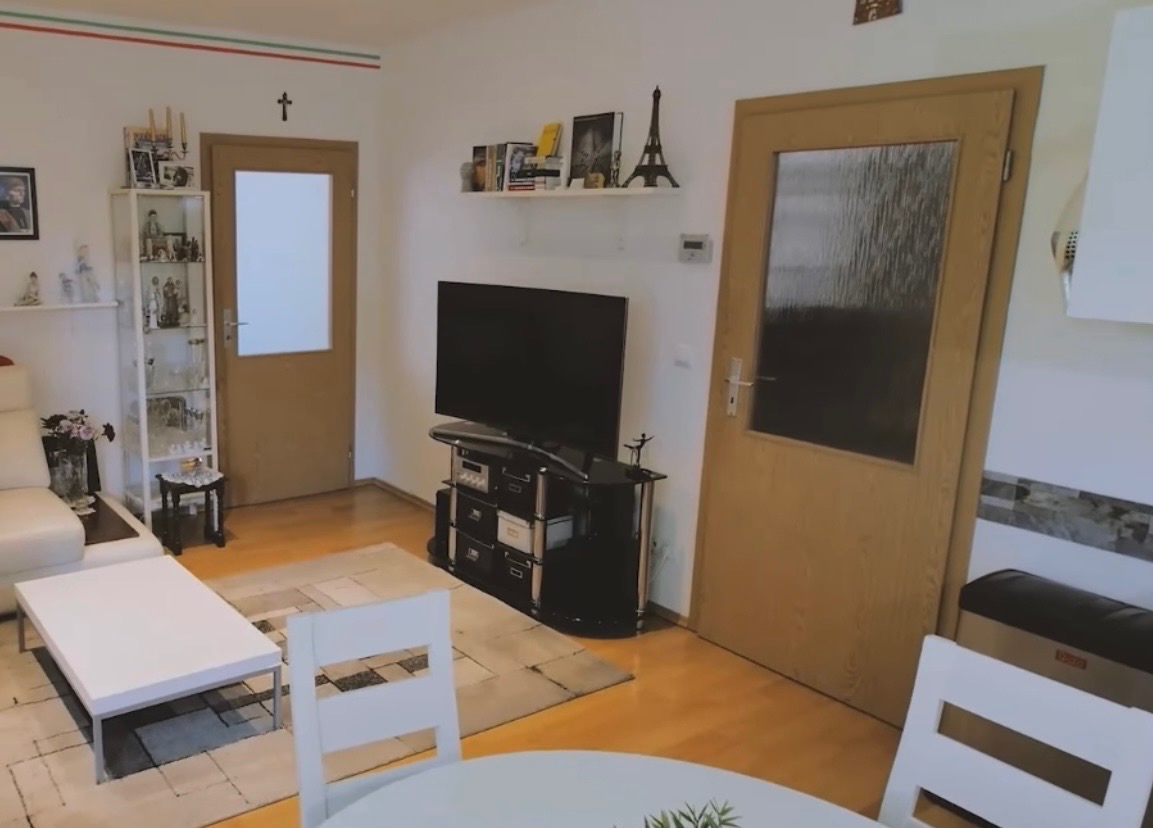 5x dveře se zárubněmi - 13