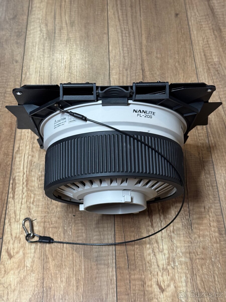 NANLITE Forza 500 je LED + NANLITE Fresnelová čočka FL-20G - 13
