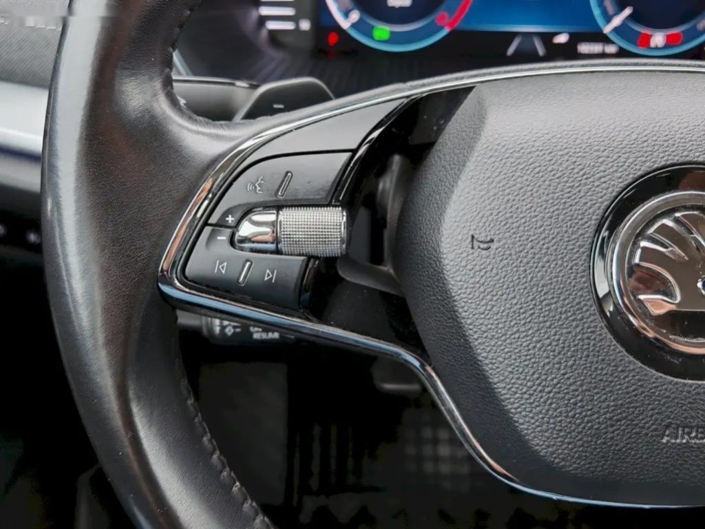 Škoda Octavia, 2.0TDi 110kW DSG STYLE - 13