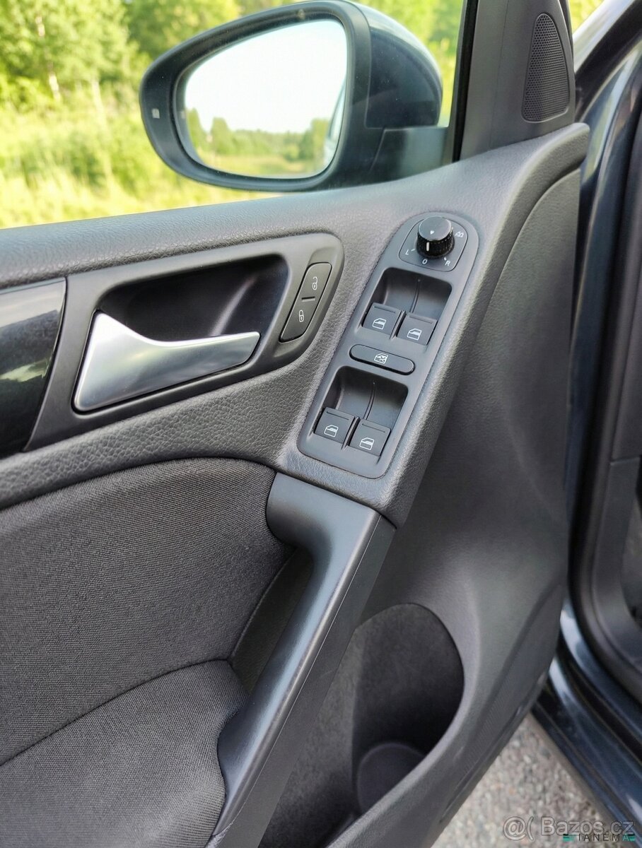 Volkswagen Golf 1.2 TSI 85k Comfortline - 13