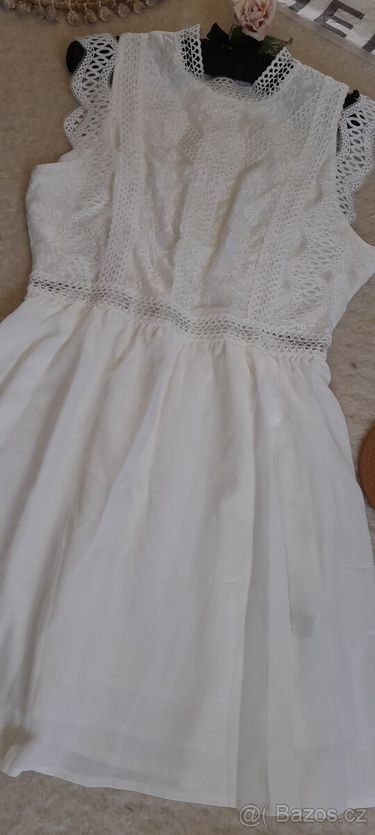 Dámské bílé krajkové letní šaty - NOVÉ - 13