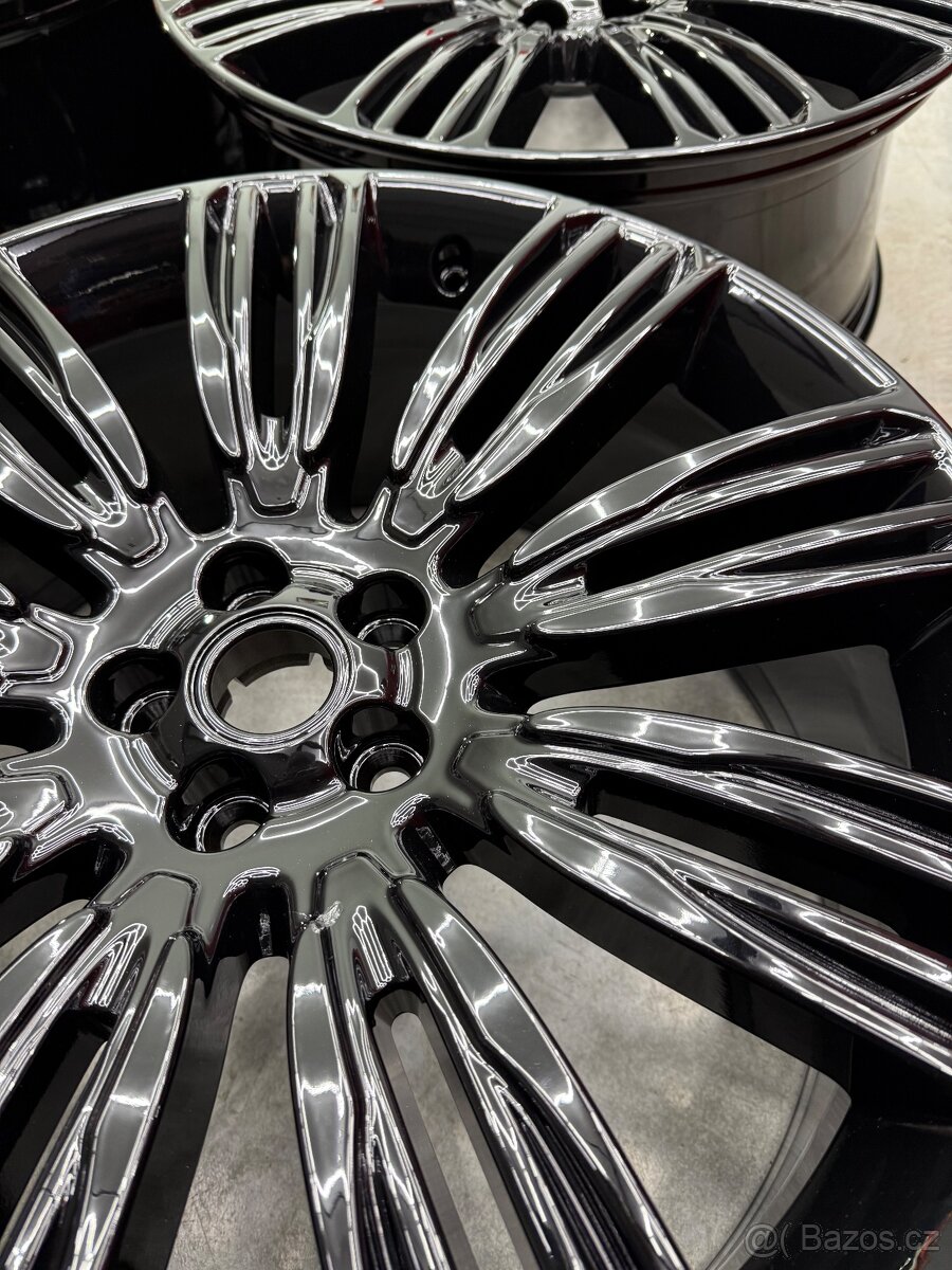 Range Rover Velar r22 top - 13