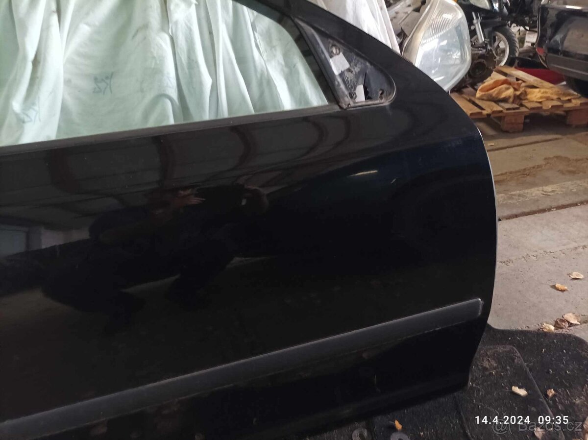 Prodám dveře ze Škoda Octavia - 2 - combi. - 13