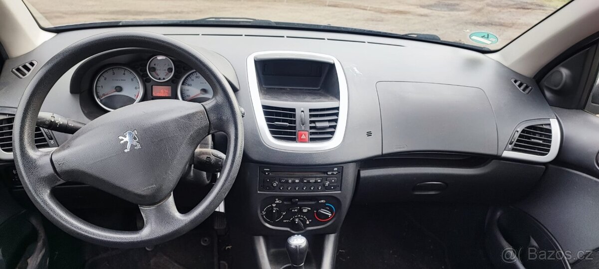 Peugeot 206+ 1.4i - 13
