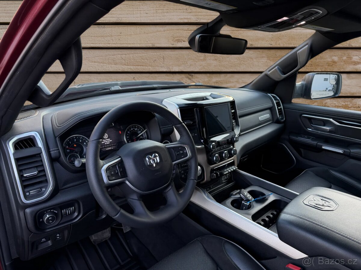 DODGE RAM LARAMIE LONGBED HEMI - 13